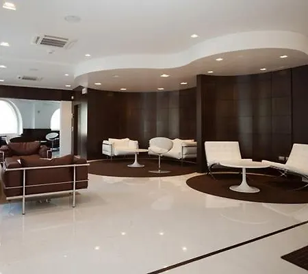 Otel E' 4*