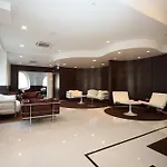 Hotel E'