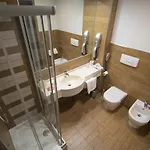 E' Hotel