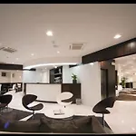 E' 4*