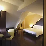 E' Hotel 4*