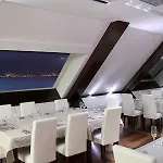 E' Hotel