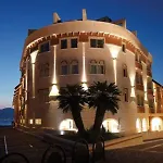 Hotel E' 4*