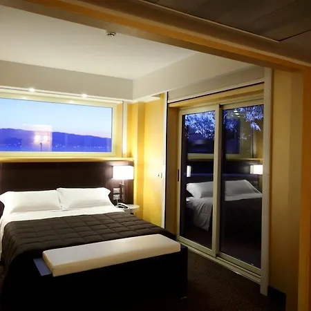 E' Hotel 4*