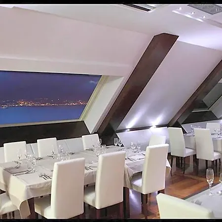 E' Hotel