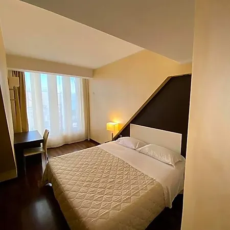 E' Hotel 4*