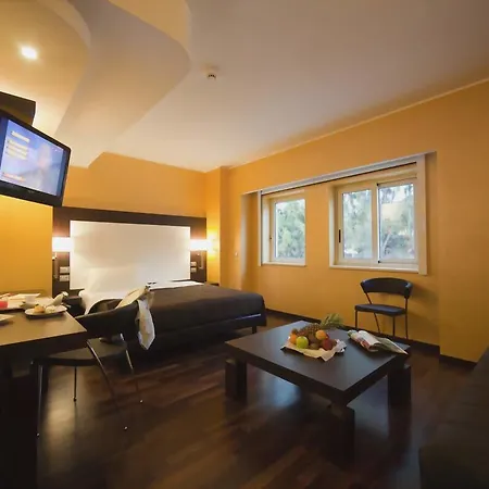 E' 4* Ρέτζιο ντι Καλάμπρια