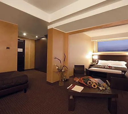 E' Hotel 4*