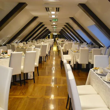 E' Hotel 4*