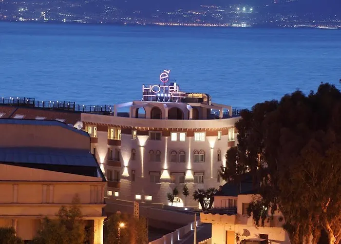 E' 4* Ρέτζιο ντι Καλάμπρια